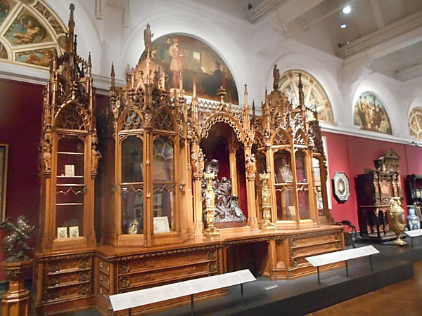 Victoria & Albert Museum