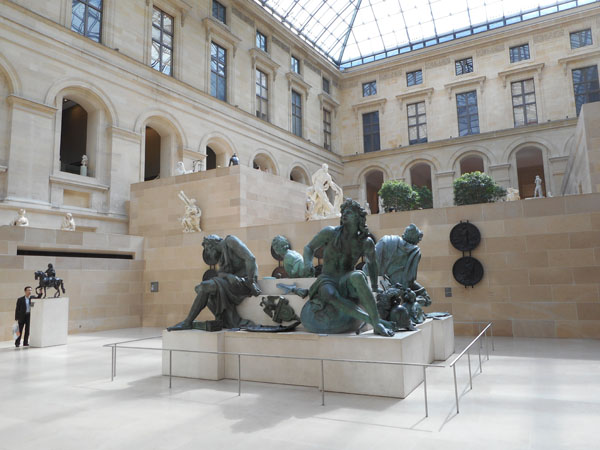 louvre